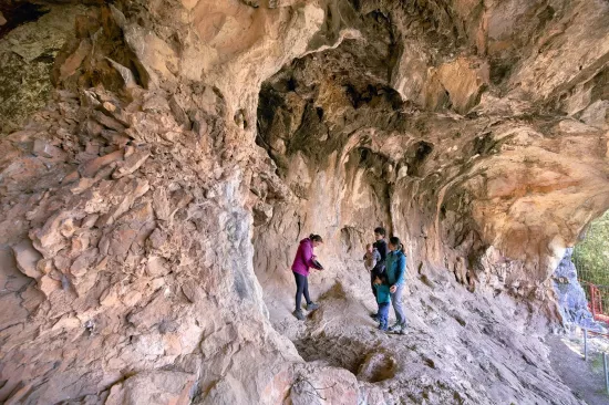 Ruta al Abrigo de Barfaluy